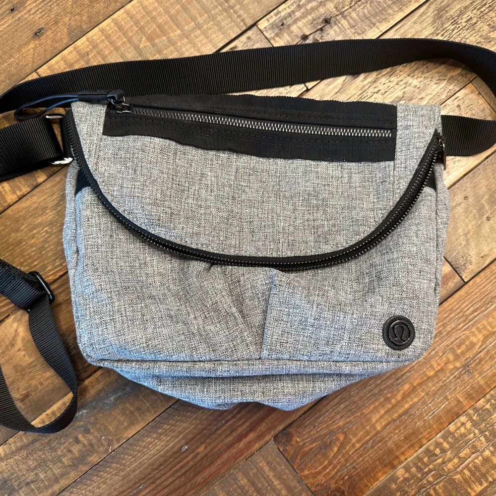 Lululemon Festival Bag